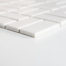 Załaduj obraz do przeglądarki galerii, Mozaika ceramiczna kolor biały mat T12