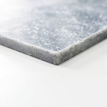 Załaduj obraz do przeglądarki galerii, Mozaika kamienna - marmur kolor jasny szary mat T 271