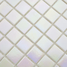 Załaduj obraz do przeglądarki galerii, Mozaika szklana kolor biały iridium połysk T 506
