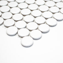 Załaduj obraz do przeglądarki galerii, Mozaika ceramiczna : penny, guzik, kółka, biała, mat
