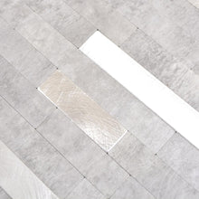 Załaduj obraz do przeglądarki galerii, Samoprzylepny-winyl kolor szary cementowy srebrny mat T 668