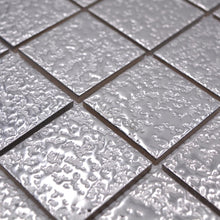 Załaduj obraz do przeglądarki galerii, Mozaika ceramiczna kolor srebrny metal połysk T 157