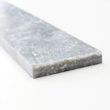 Załaduj obraz do przeglądarki galerii, Mozaika kamienna - marmur kolor jasny szary mat T 276