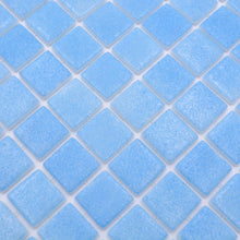 Załaduj obraz do przeglądarki galerii, Mozaika szklana kolor jasny niebieski mat T 520