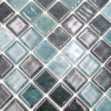 Załaduj obraz do przeglądarki galerii, Kolor mix zielony połysk mozaika szklana