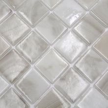 Załaduj obraz do przeglądarki galerii, Kolor beż mix połysk mozaika szklana