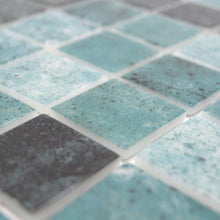 Załaduj obraz do przeglądarki galerii, Kolor mix zielony T5 połysk mozaika szklana
