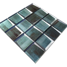 Załaduj obraz do przeglądarki galerii, Mozaika szklana kolor zielony połysk T 636