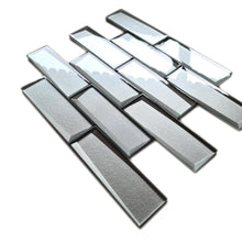 Załaduj obraz do przeglądarki galerii, Mozaika szklana kolor biały połysk T 559