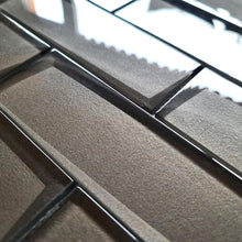 Załaduj obraz do przeglądarki galerii, Mozaika szklana kolor czarny połysk T 572