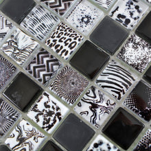 Załaduj obraz do przeglądarki galerii, Mozaika szklana kolor czarny połysk T 573