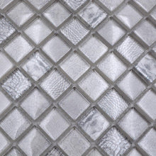 Załaduj obraz do przeglądarki galerii, Kolor biały C2 połysk mozaika szklana