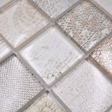 Załaduj obraz do przeglądarki galerii, Mozaika szklana kolor beżowy połysk T 554