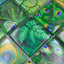 Załaduj obraz do przeglądarki galerii, Mozaika szklana kolor zielony połysk T 637
