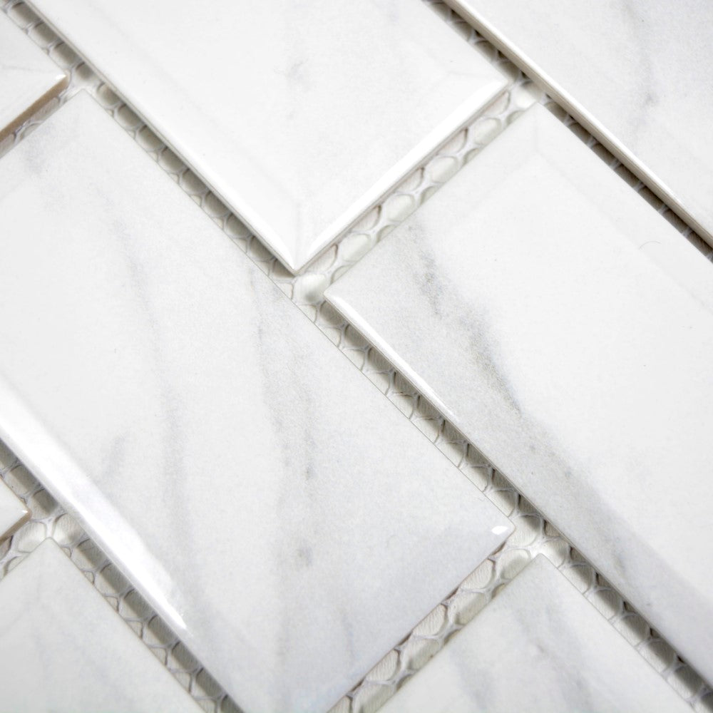 Aranżacja Mozaika ceramiczna kolor biały carrara połysk T 29