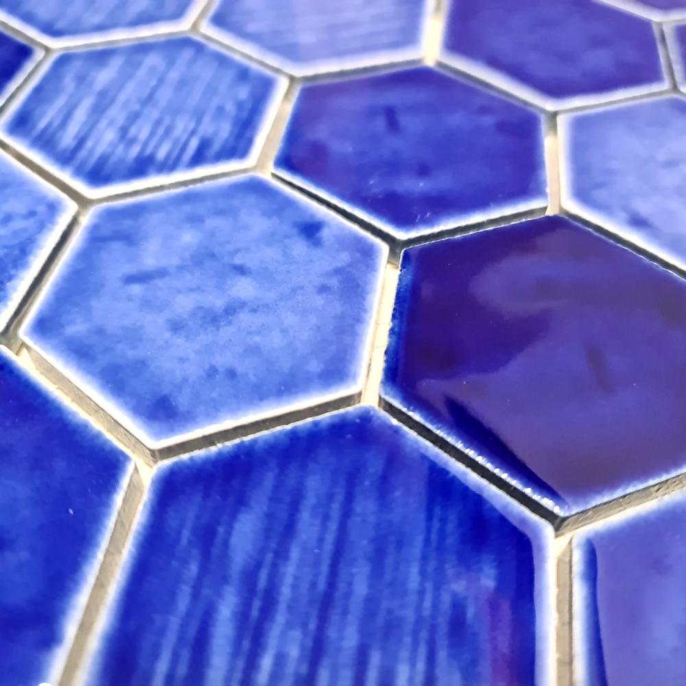 Aranżacja Mozaika ceramiczna kolor niebieski połysk hexagon T 149