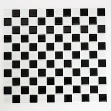 Załaduj obraz do przeglądarki galerii, Mozaika szklana kolor mix czarny biały połysk T 589

