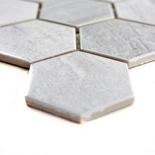 Załaduj obraz do przeglądarki galerii, Mozaika ceramiczna kolor szary mat hexagon T 164
