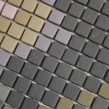 Załaduj obraz do przeglądarki galerii, Mozaika szklana kolor mix ciemny szary mat T 528
