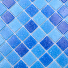 Załaduj obraz do przeglądarki galerii, Mozaika szklana kolor niebieski mieszany połysk T 544
