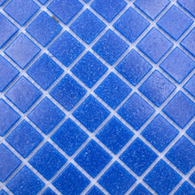 Załaduj obraz do przeglądarki galerii, Mozaika szklana kolor ciemny niebieski połysk T 509
