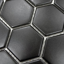 Załaduj obraz do przeglądarki galerii, Mozaika ceramiczna kolor czarny mat hexagon T 62
