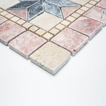 Załaduj obraz do przeglądarki galerii, Mozaika kamienna - trawertyn kolor mix beżowy czerwony czarny mat T 319
