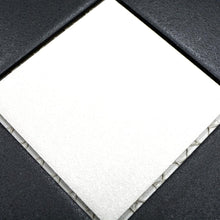 Załaduj obraz do przeglądarki galerii, Mozaika ceramiczna kolor mix czarny biały mat T 124
