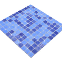 Załaduj obraz do przeglądarki galerii, Mozaika szklana kolor niebieski mieszany połysk T 546
