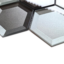 Załaduj obraz do przeglądarki galerii, Mozaika szklana kolor mix wielokolorowy połysk hexagon T 609
