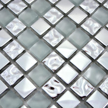 Załaduj obraz do przeglądarki galerii, Mozaika szklana kolor srebrny mat T 627
