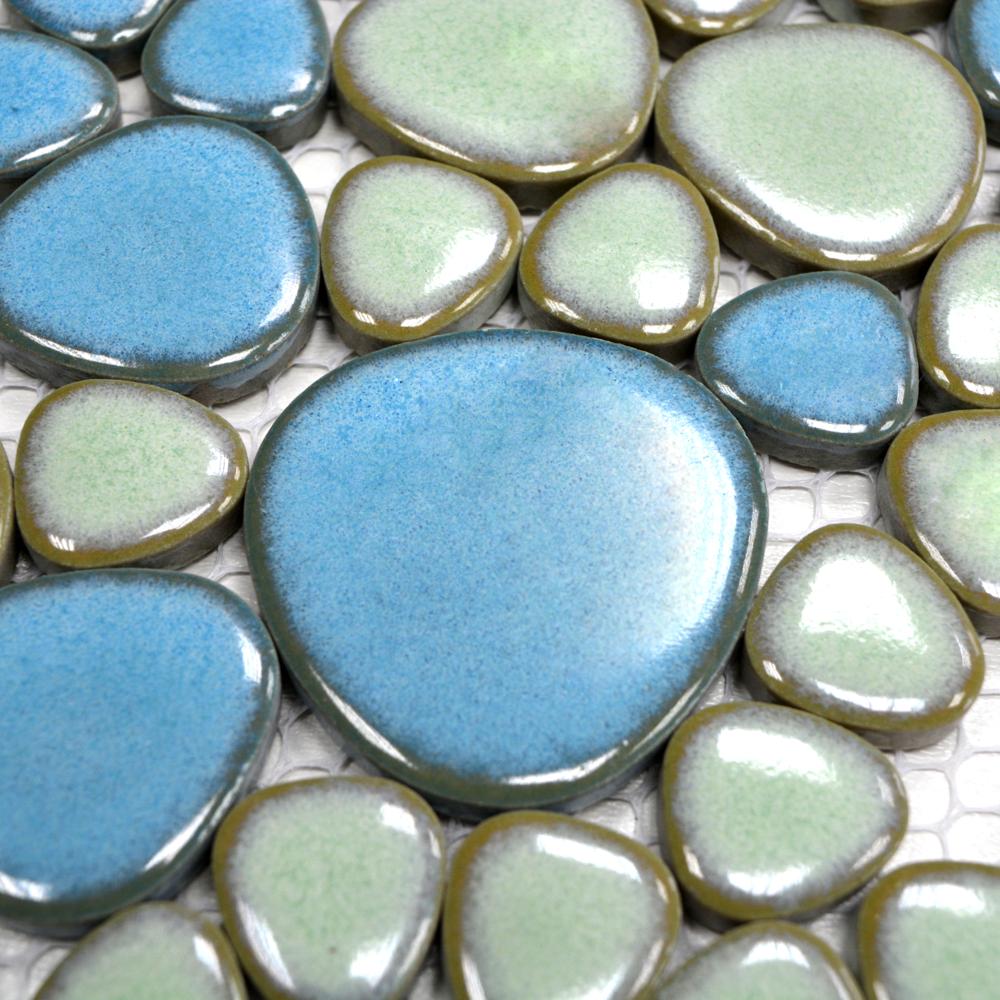 Aranżacja Mozaika ceramiczna kolor mix jasny zielony jasny niebieski połysk T 130